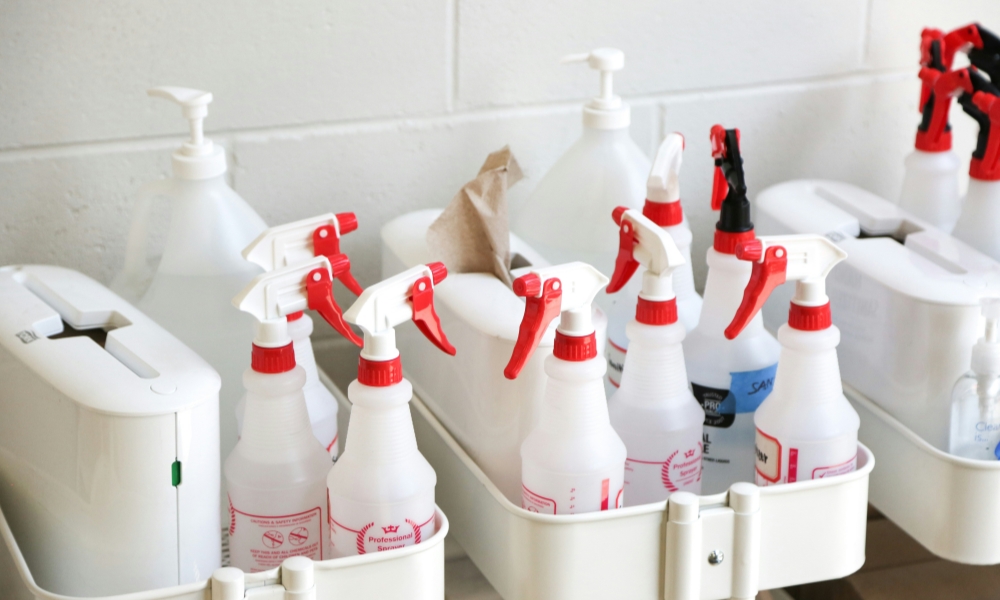 A Dotachem APG alkalmazása a testápolásban és a háztartási takarításban